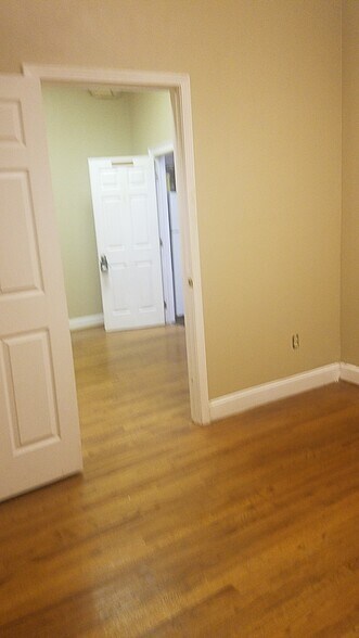 More Photos Of 5 Clusters Ct, Columbia Office For Lease