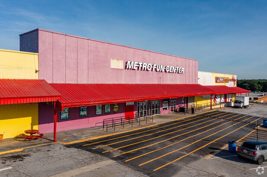 More Photos Of 1959 Metropolitan Pky SW, Atlanta Bowling Alley For Lease
