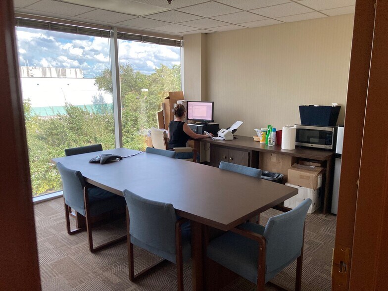 More Photos Of 431 E Horatio Ave, Maitland Office For Lease