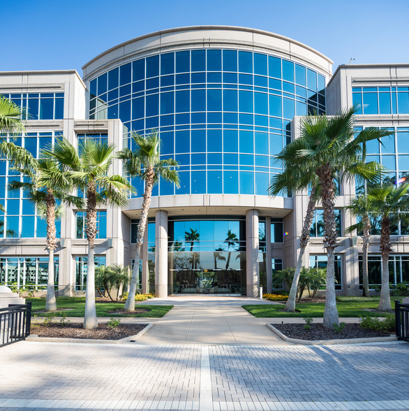 Primary Photo Of 400 Colonial Center Pky, Lake Mary Office For Lease