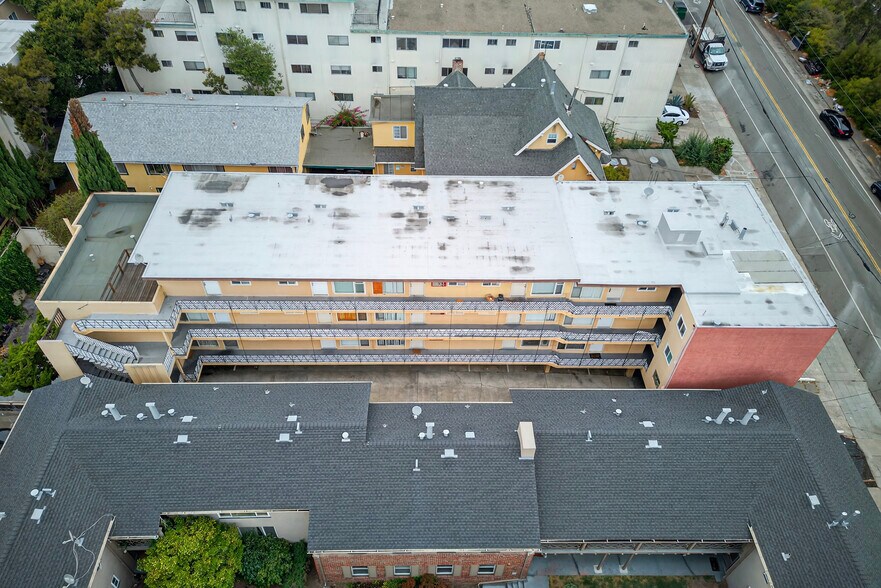 More Photos Of 273 Macarthur Blvd, Oakland Apartments For Sale