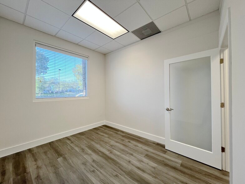 More Photos Of 7791 NW 46th St, Doral Office For Sale