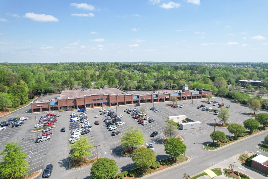 More Photos Of 6307 Burlington Rd, Whitsett General Retail For Lease