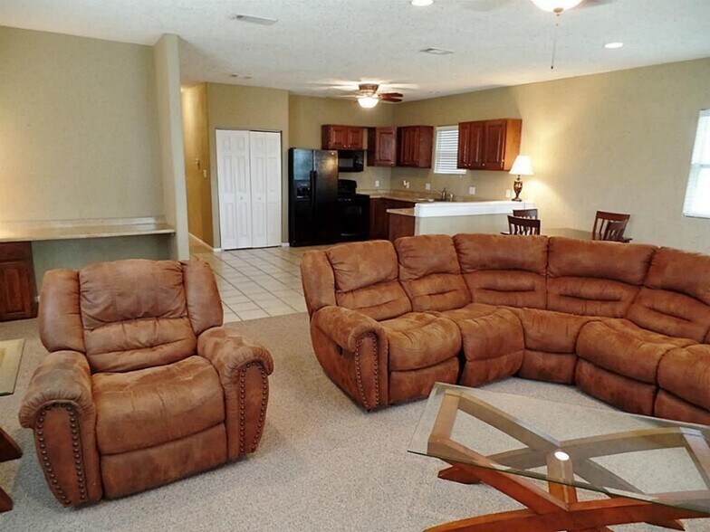 More Photos Of 30729 Mcguinness Dr, Spring Office For Sale