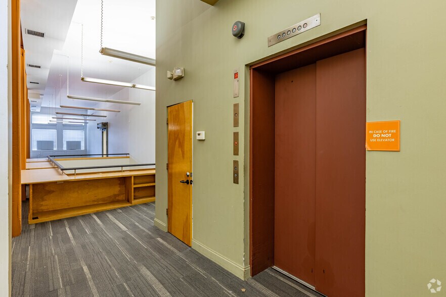 More Photos Of 227 Fort Pitt Blvd, Pittsburgh Loft Creative Space For Lease