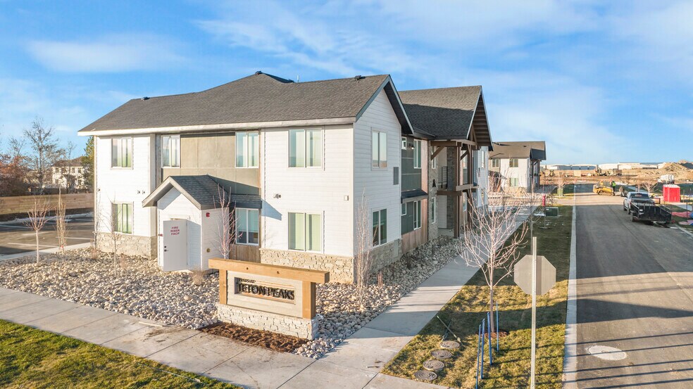 More Photos Of 201 E Ross Ave, Driggs Multifamily For Sale