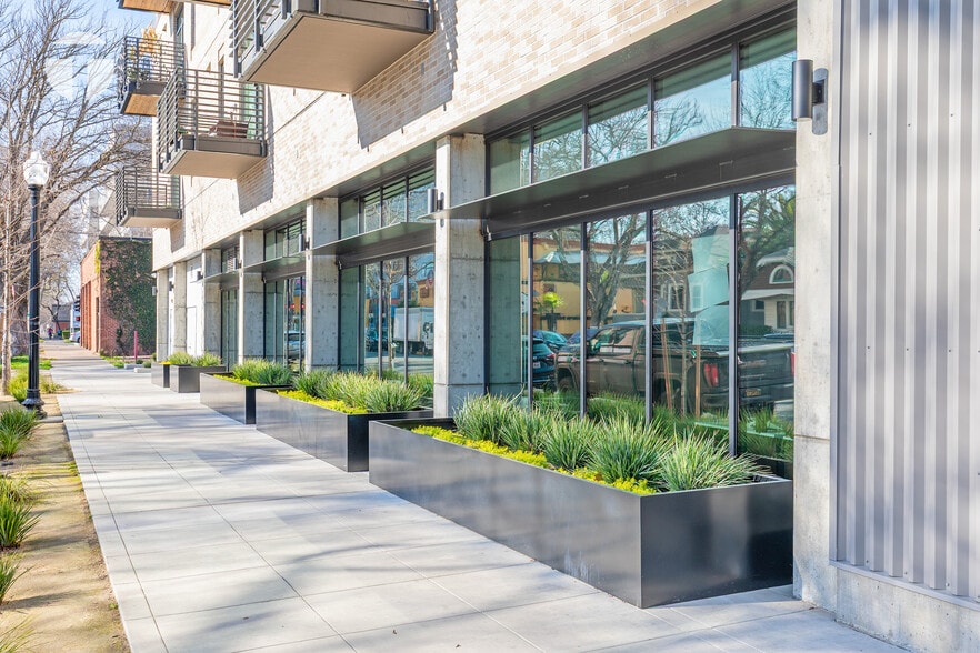 More Photos Of 1629 S St, Sacramento Apartments For Lease