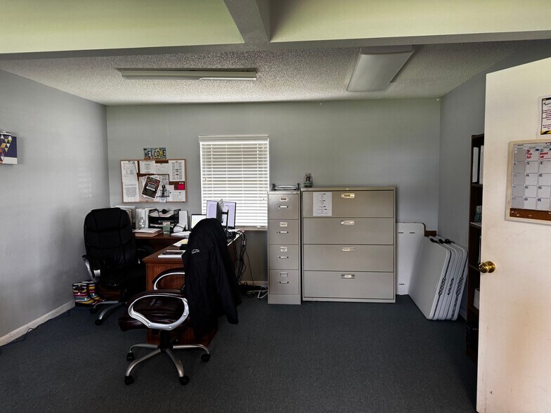 More Photos Of 4650 Us-27, Sebring Unknown For Lease