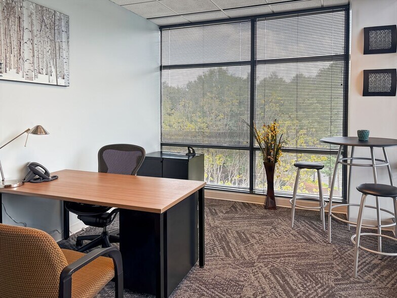 More Photos Of 4870 Sadler Rd, Glen Allen Coworking Space