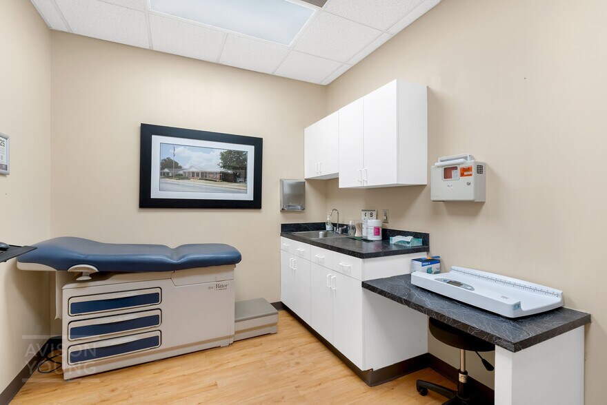 More Photos Of 35 Ray E Talley Ct, Simpsonville Medical For Lease