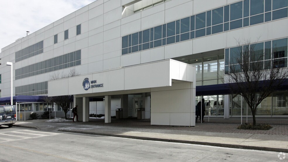 More Photos Of 1200 Waters Pl, Bronx Medical For Lease