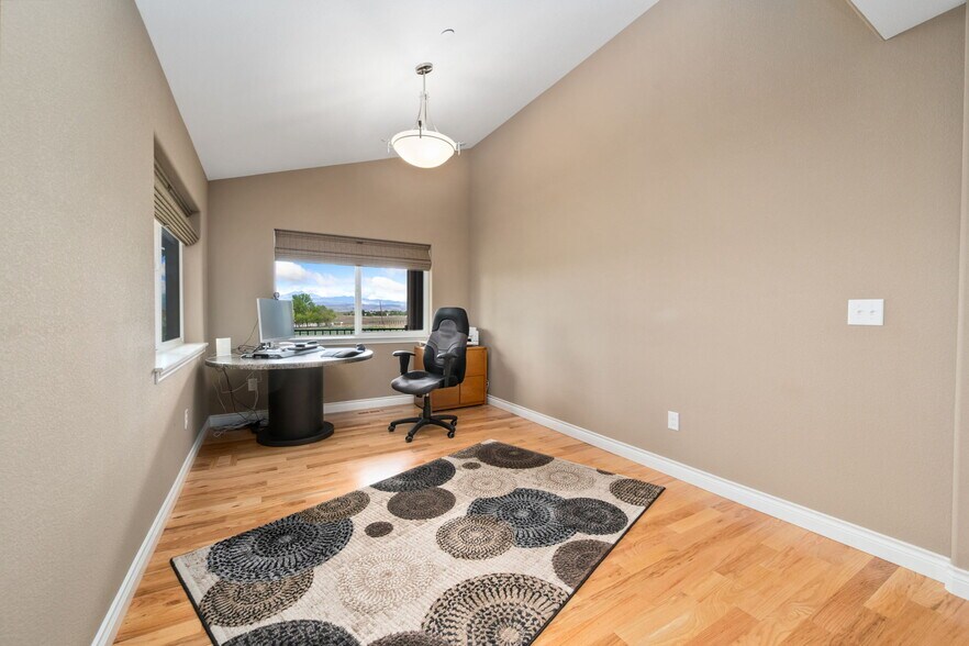 More Photos Of 13299 E County Line Rd, Longmont Flex For Sale
