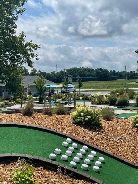 More Photos Of 2630 School Ln, Suamico Restaurant For Sale