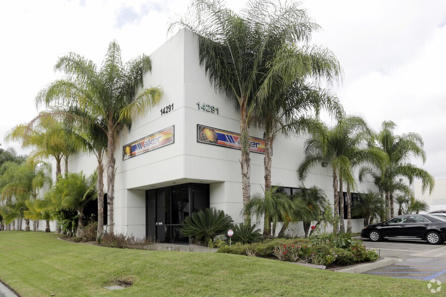 More Photos Of 14291 Commerce Dr, Garden Grove Manufacturing For Sale