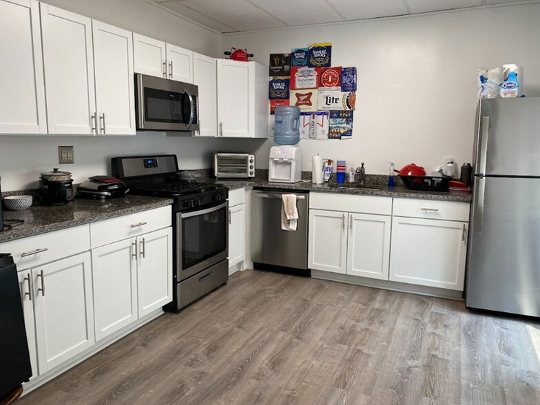 More Photos Of 32 Seminary Ave, Binghamton Apartments For Sale