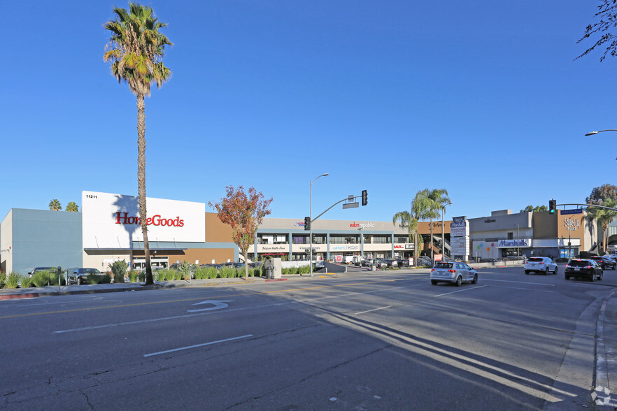 Primary Photo Of 11211-11239 Ventura Blvd, Studio City Unknown For Lease