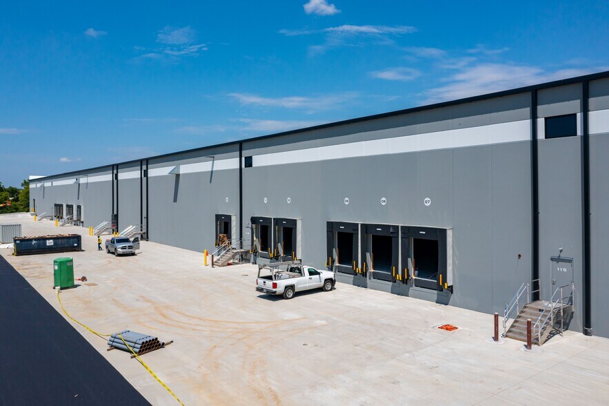 More Photos Of 161 Kenmore Blvd, Commercial Point Industrial For Sale