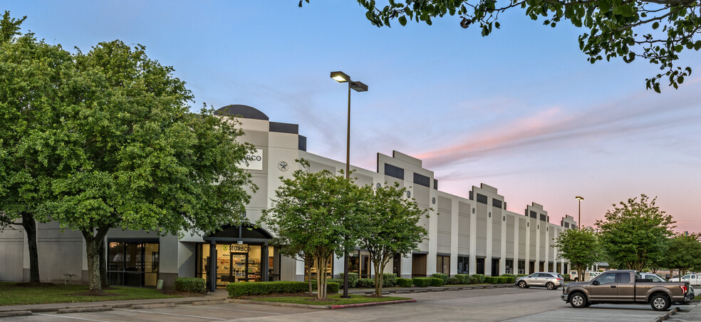 Primary Photo Of 210-240 Spring Hill Dr, The Woodlands Unknown For Lease