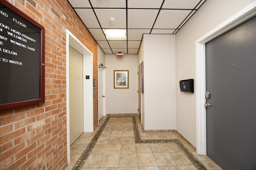 More Photos Of 104 S Estes Dr, Chapel Hill Medical For Lease