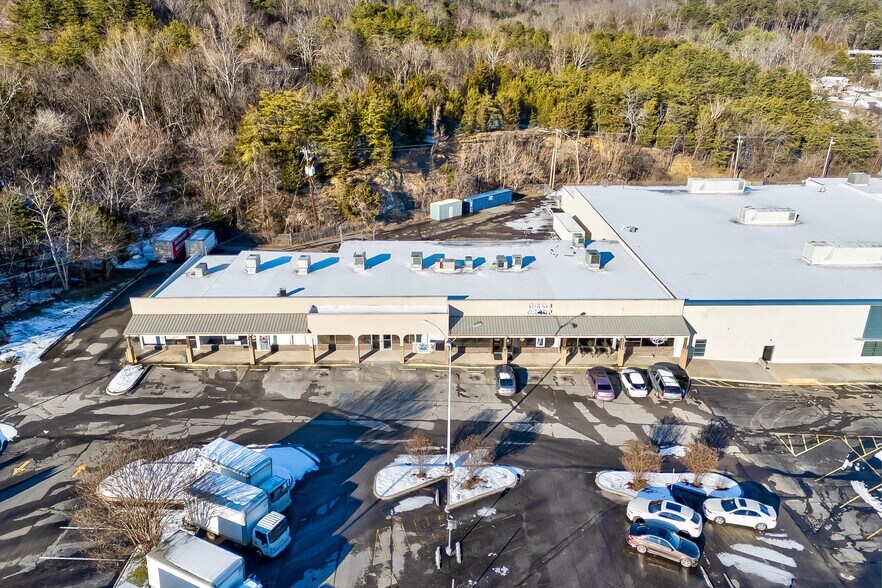 More Photos Of 7220 Chapman Hwy, Knoxville General Retail For Sale