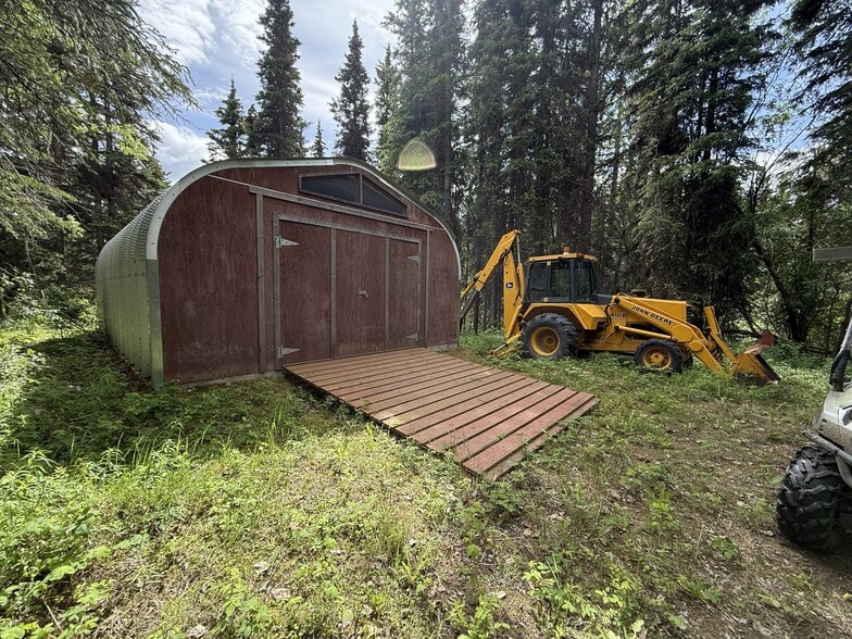 More Photos Of NHN (Nizina Road) McCarthy, Glennallen Specialty For Sale