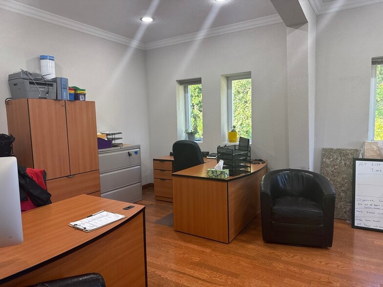 More Photos Of 1501 Industrial Hwy, Cinnaminson Warehouse For Lease