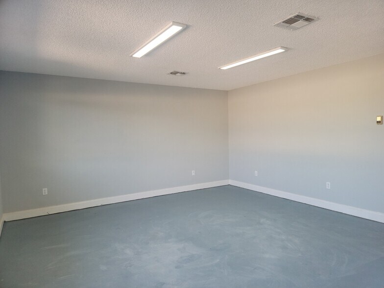 More Photos Of 32826 Interstate 10 W, Boerne Office For Lease