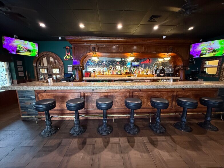 More Photos Of 109 E Corpening Ave, La Mesa Restaurant For Sale