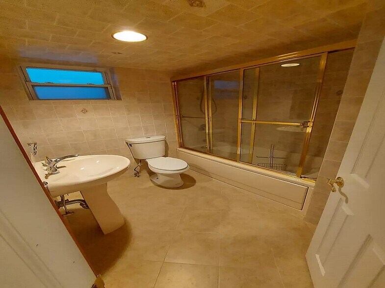 More Photos Of 472 Lake St, Brooklyn Land For Sale