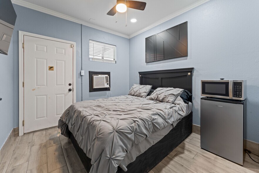 More Photos Of 2020 Highland Rd, Baton Rouge Hotel For Sale