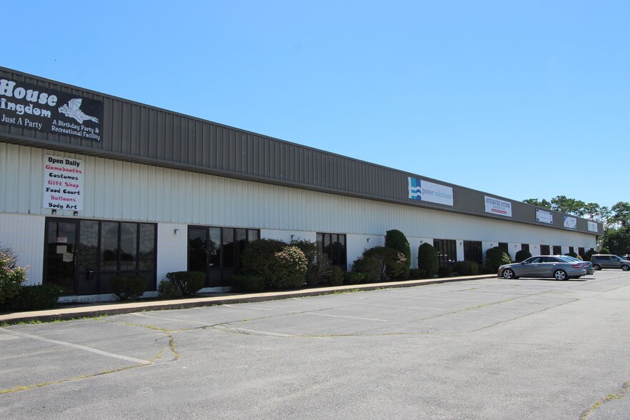 More Photos Of 8 Filko Ave, Swansea Light Manufacturing For Lease