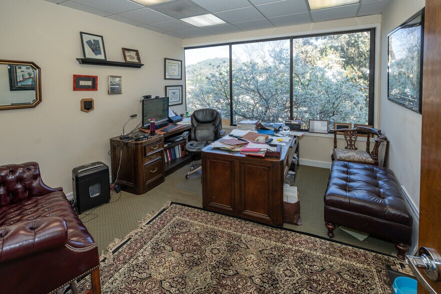 More Photos Of 24 Professional Center Pky, San Rafael Medical For Sale