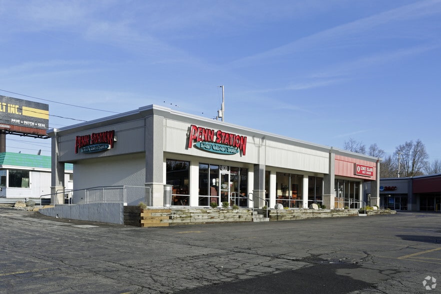 More Photos Of 4426-4618 W Main St, Kalamazoo Unknown For Lease