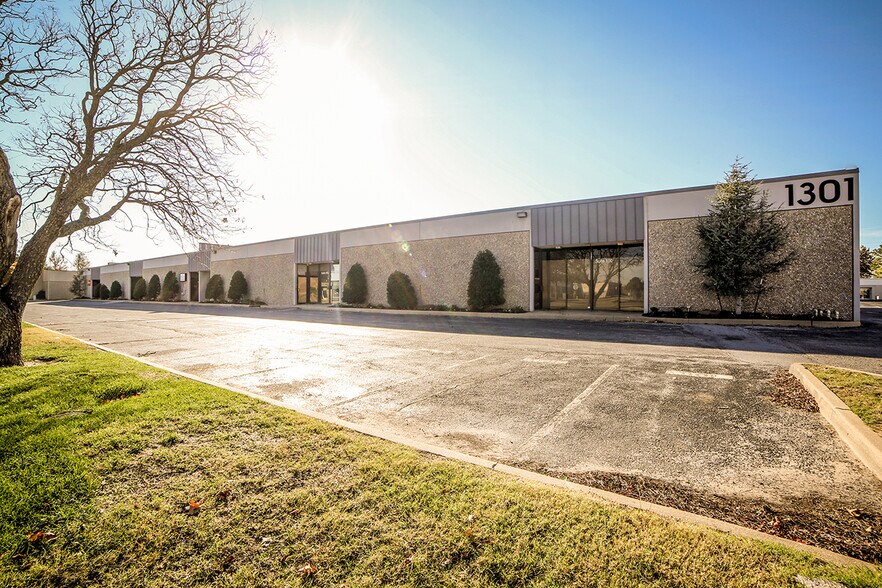 Primary Photo Of 1301 Cornell Pky, Oklahoma City Research And Development For Lease