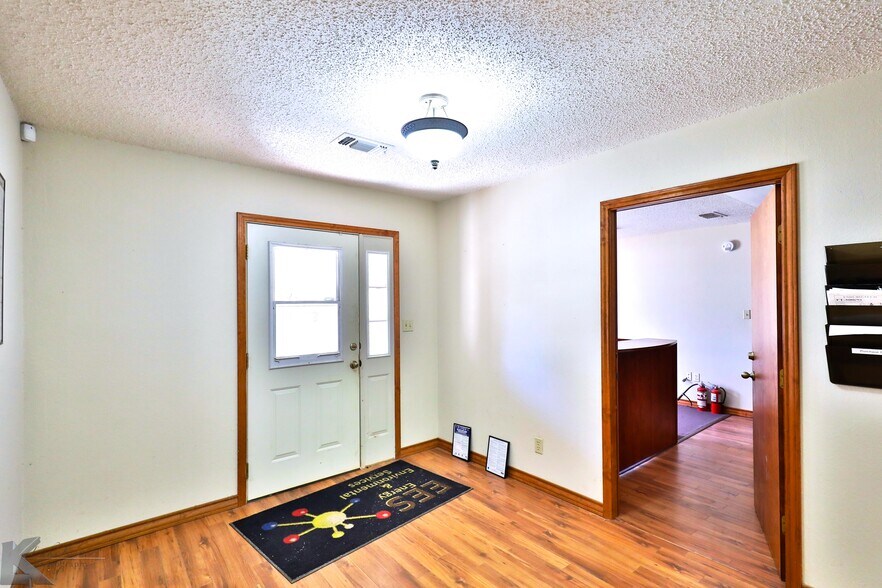 More Photos Of 3097 Brick Plant Rd, Snyder Manufacturing For Sale