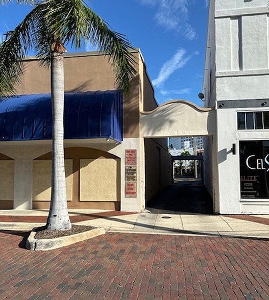 More Photos Of 1515 Broadway, Fort Myers Office For Sale
