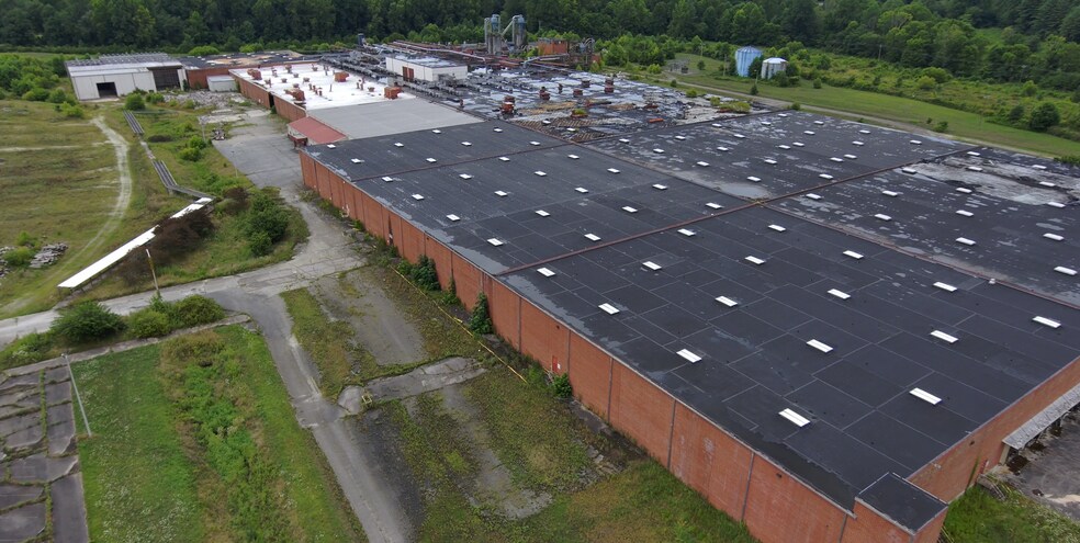 More Photos Of 68 Snowbird Rd, Robbinsville Manufacturing For Sale