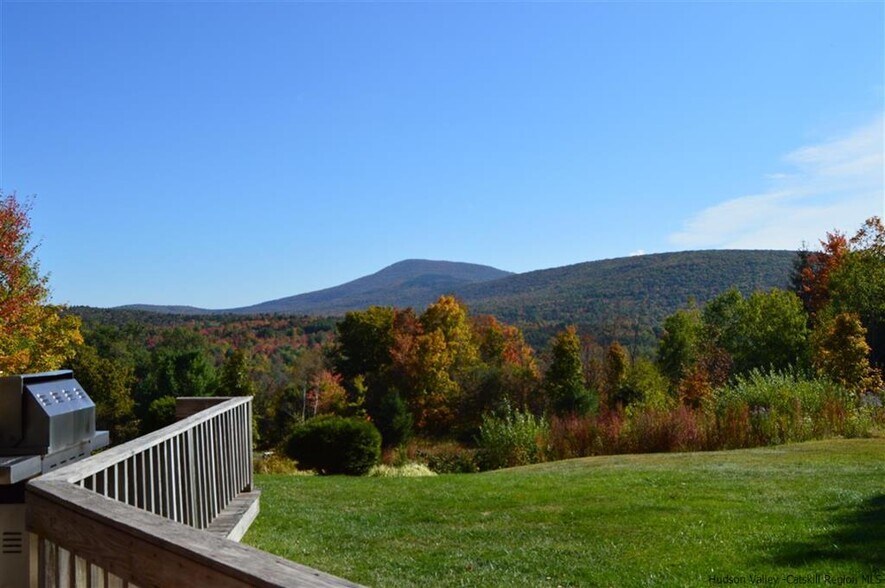 More Photos Of 218 NY-296, Windham Hotel For Sale