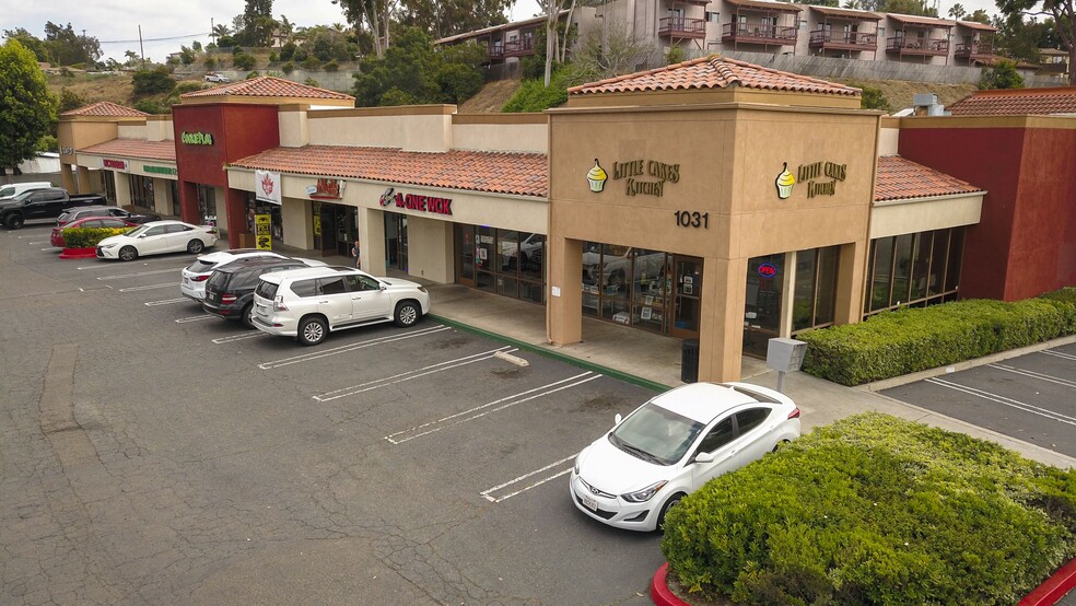More Photos Of 1031-1033 S Santa Fe Ave, Vista Unknown For Lease