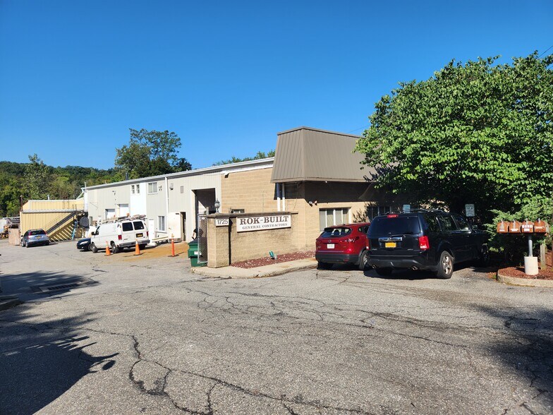 Primary Photo Of 1725 Front St, Yorktown Heights Service For Lease