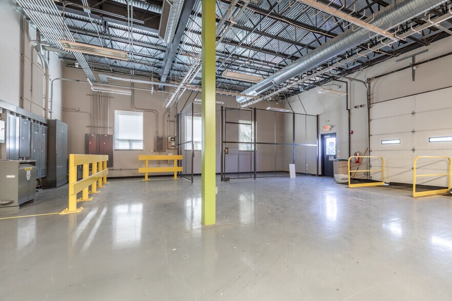 More Photos Of 265 Admiral Trost Rd, Columbia Office For Sale