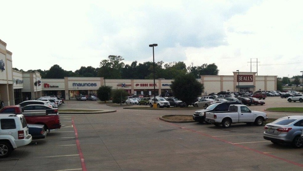 More Photos Of 4604 North St, Nacogdoches Storefront For Lease