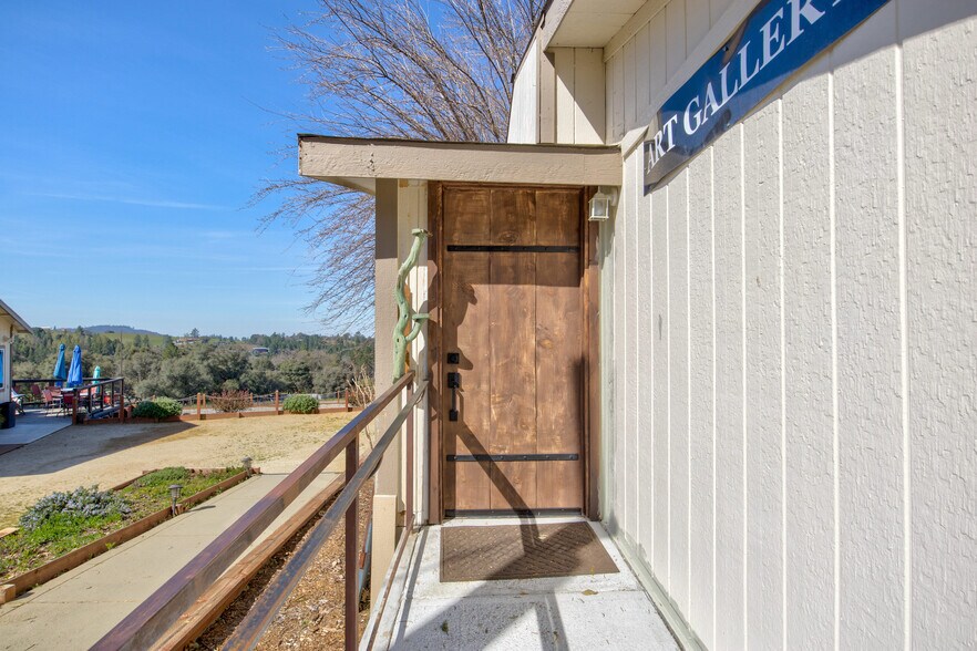 More Photos Of 7449 Fairplay Rd, Somerset Specialty For Sale