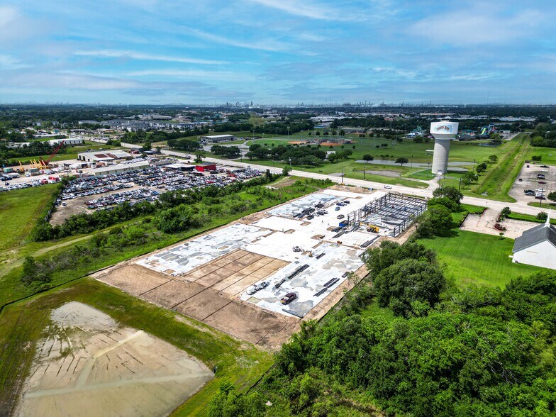 More Photos Of 5279 N Main St, Baytown Unknown For Lease