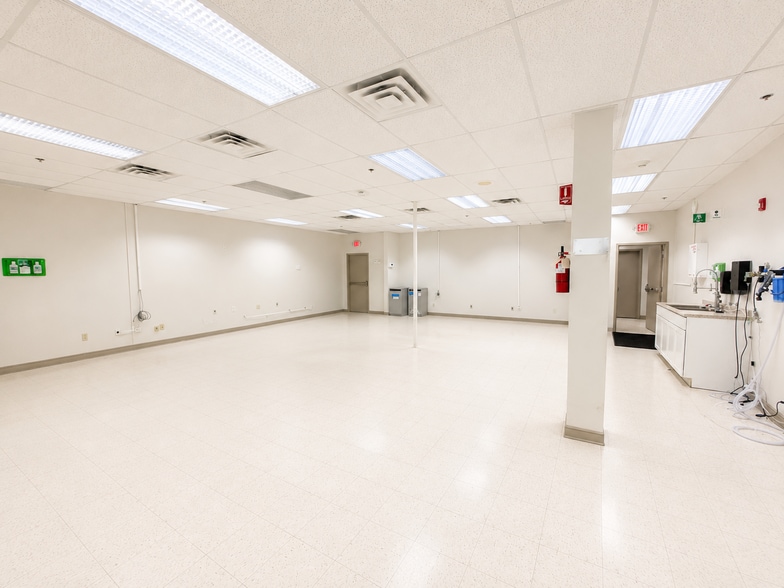 More Photos Of 3320 Perimeter Hill Dr, Nashville Office For Lease