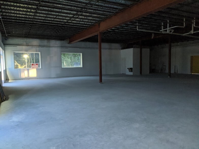More Photos Of 9999 Brook Rd, Glen Allen Freestanding For Lease