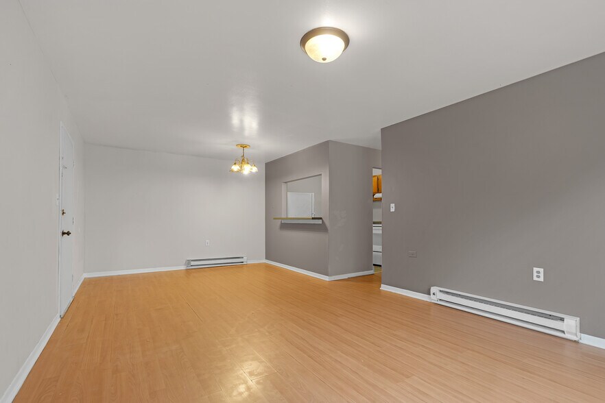 More Photos Of 604-620 E Grant Hwy, Marengo Apartments For Sale