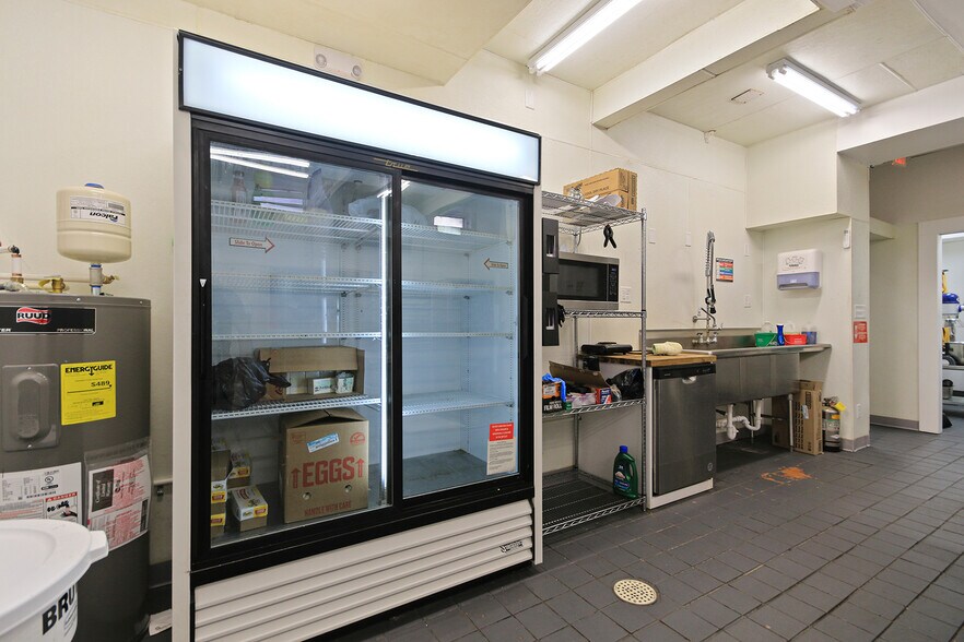 More Photos Of 105 Coal st, Mexico Specialty For Sale