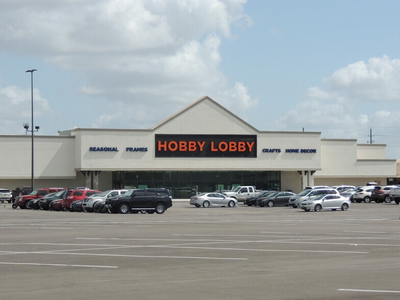 More Photos Of 1705-1825 N Fry Rd, Katy Unknown For Lease