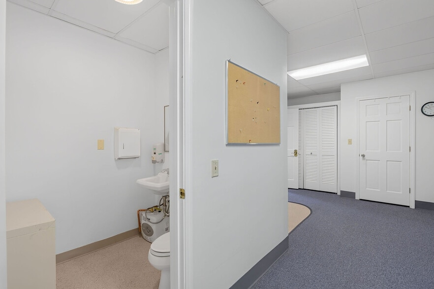 More Photos Of 789 Main St, Great Barrington Medical For Sale